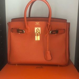 Meet your Posher, Molly